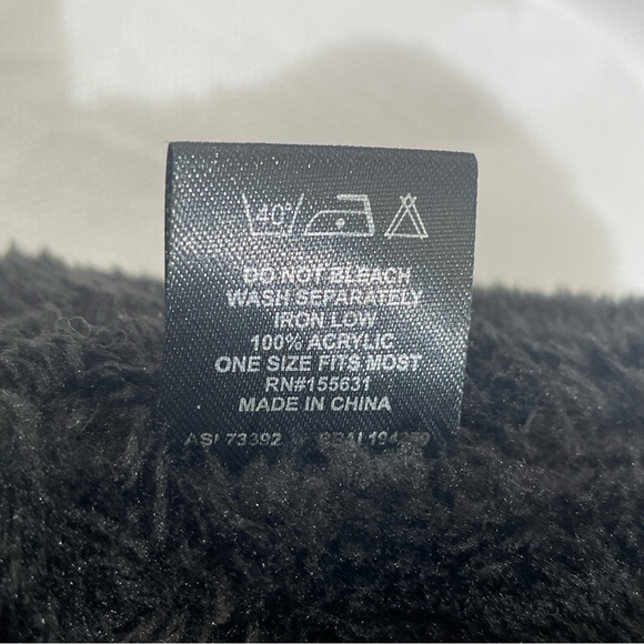 NWT Apollo Simplicity George Dickel Beanie Womens OSFM Black Pom Poof Whisky - Picture 9 of 11